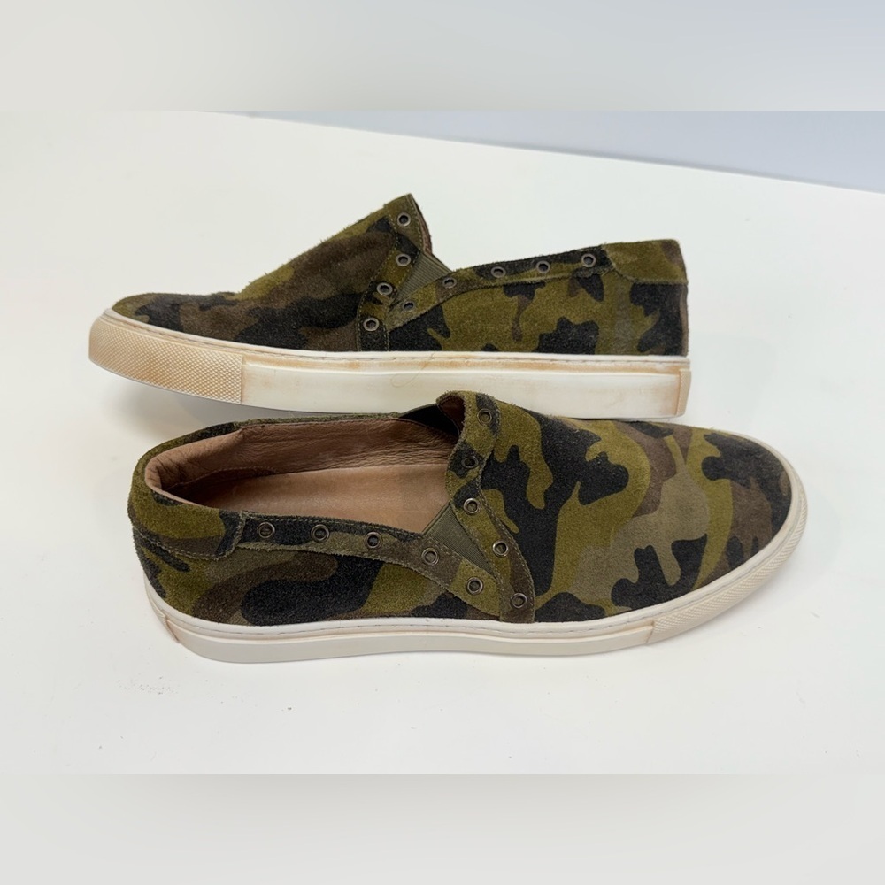 CHOCOLATE BLU Olive camo NOELLA  slip on sneakers size 40/9.5-10US - Picture 6 of 8